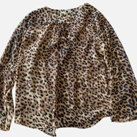 Timing cheetah womens blouse long sleeve size L sheer lightweight material - Picture 3 of 3